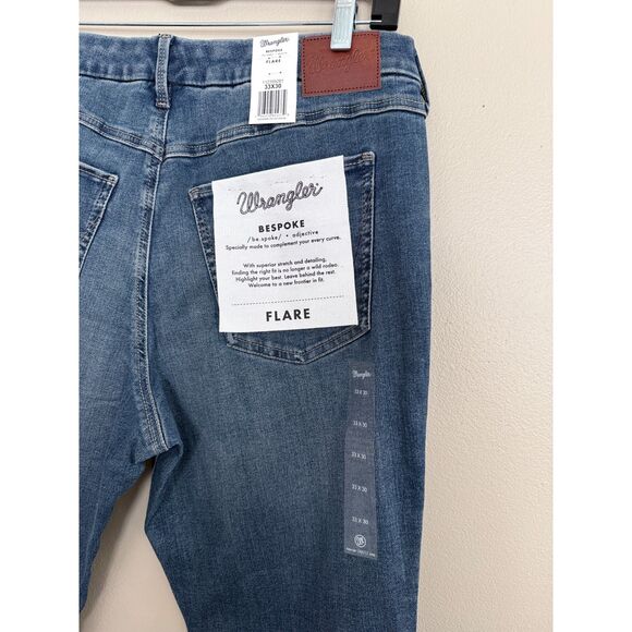 NWT Wrangler Bespoke High Rise Flare Jeans Blue Denim 33x30 - Picture 3 of 6